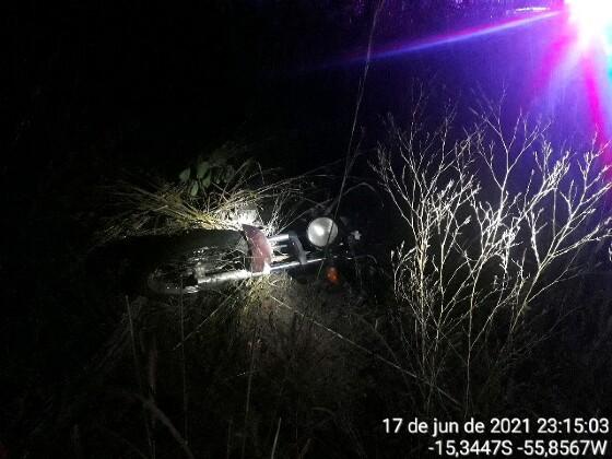 Acidente foi na  madrugada desta sexta-feira