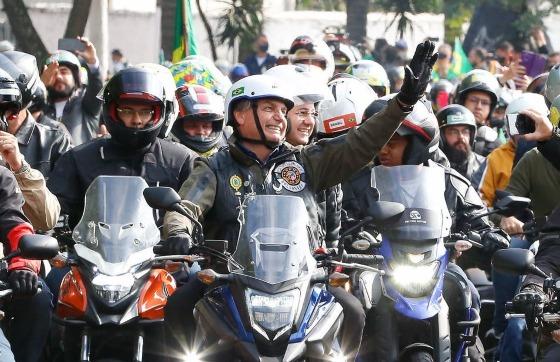 Equipe de Bolsonaro está em Cuiabá organizando motociata.