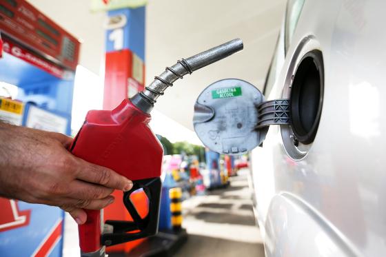 A gasolina deve ser o combustível com maior queda no preço