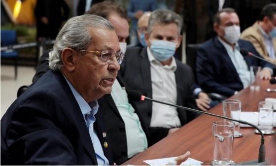 Mauro convocou senadores e deputado para reunião