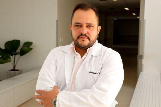 Médico Vinicius Gatto Cavalcante Oliveira