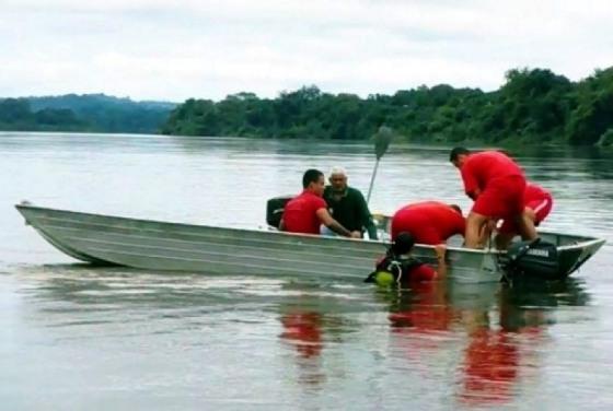 Equipes do Corpo de Bombeiros de Confresa e Nova Xavantina foram encaminhados para realizar buscas no local. 