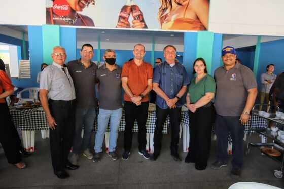 Presidente Jair Bolsonaro almoçou no clube da Associação dos Subtenentes e Sargentos da PM/BM de Mato Grosso (Assoade), em Cuiabá
