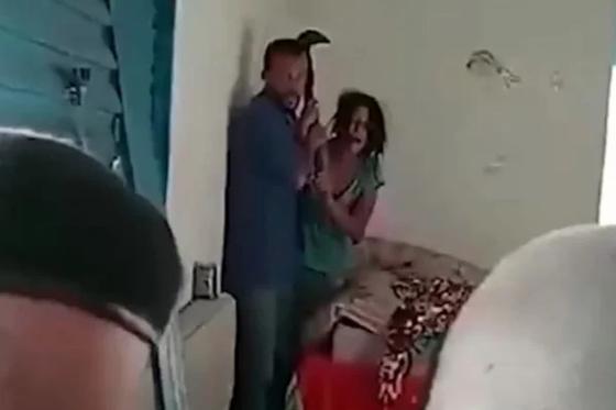homem com foice