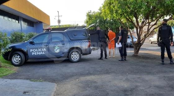 O criminoso saiu correndo, mas foi capturado