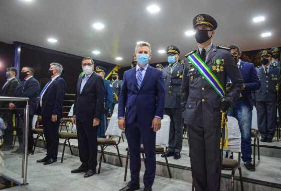Governador Mauro Mendes escolheu seis para serem promovidos coronéis