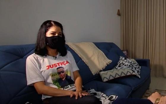 Viviane da Silva Flor durante entrevista ao Fantástico