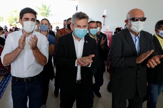 O secretário de Educação Alan Porto, o governador Mauro Mendes e o ministro da Educação, Milton Ribeiro
