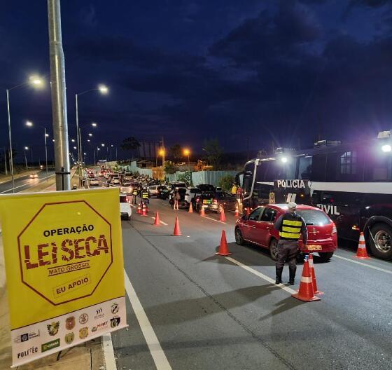 A ação ocorreu na noite deste domingo na MT-010, bairro Ribeirão do Lipa, em Cuiabá