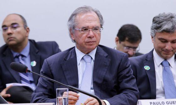 Ministério da Economia, chefiado por Paulo Guedes, procura alternativas