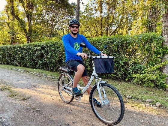 José Leonardo Mendes, de Morretes (PR), usa bike elétrica