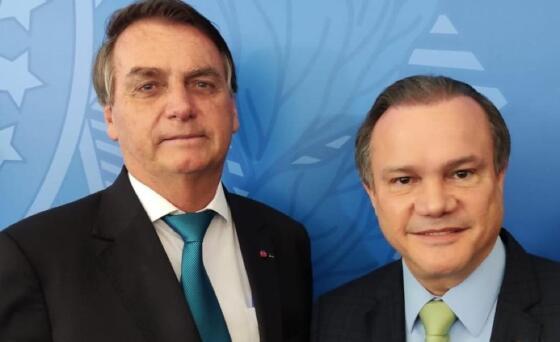 Presidente Jair Bolsonaro e Wellington Fagundes (PL).