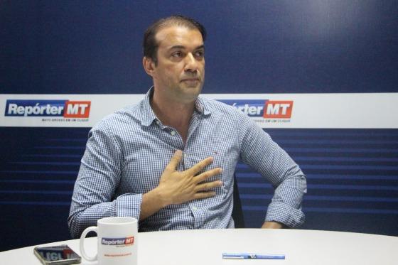 Dr. Rogério Leite é oncologista, cirurgião de cabeça e pescoço