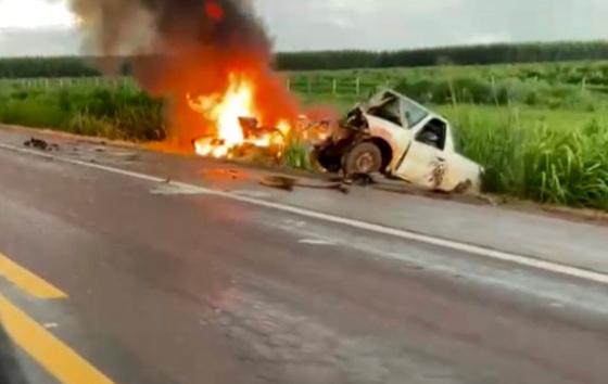 Acidente entre picape e SUV em Sorriso 