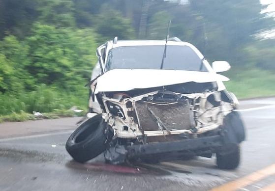 Batida entre Ford Fiesta e Hilux ocorreu Sorriso.