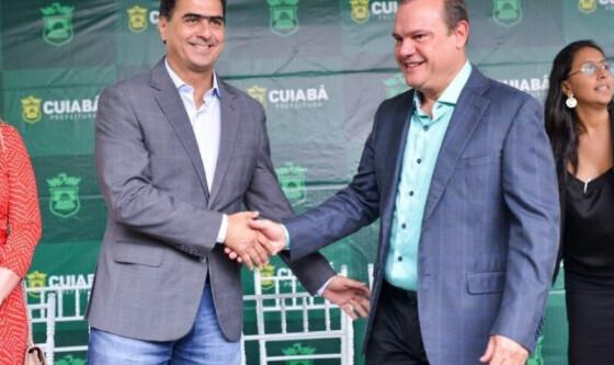 Emanuel Pinheiro e o senador Wellington Fagundes