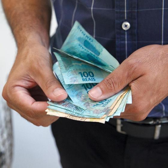 Procon Goiás alerta aposentados e pensionistas do INSS para golpe do empréstimo consignado