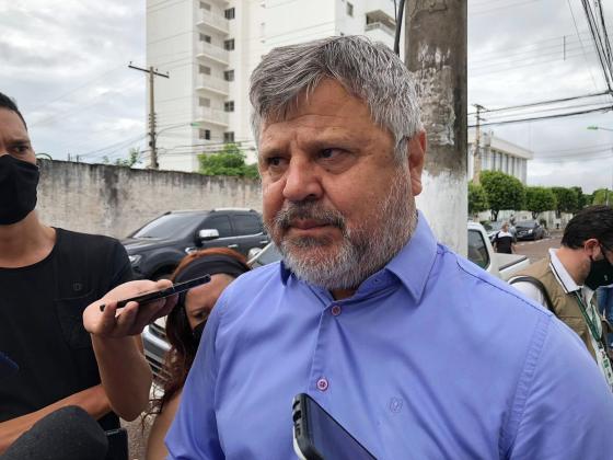 Stopa diz que desistiu por problemas pessoais