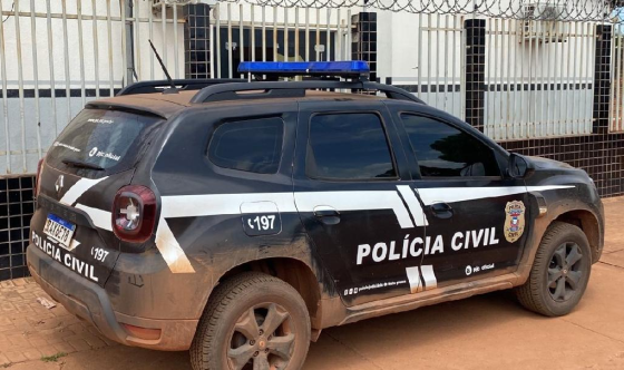 Mulher foi presa pela Polícia Civil