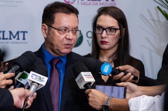 Janaina disse que Botelho ainda tem chances no PSD, mas definição precisa ser logo.