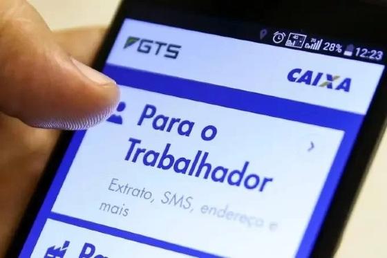 Para realizar a consulta ao valor creditado, o trabalhador pode acessar o App FGTS
