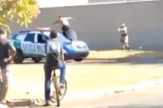 Homem que estaria em surto psicótico foi morto pela Polícia Militar de Goiás