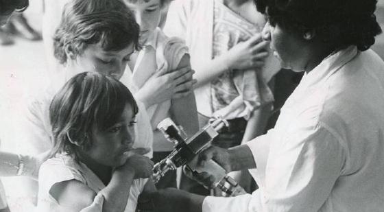 Brasil teve campanhas anuais de vacinação contra varíola até, mais ou menos, 1975