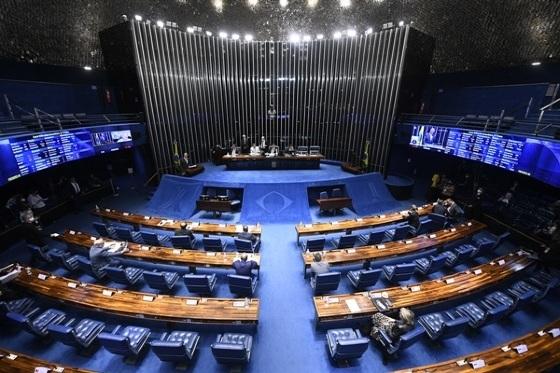 Senadores cobram urgência para votação no plenário