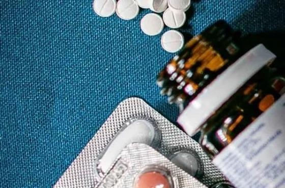 O Zolpidem é um medicamento hipnótico que pertence à classe de drogas Z, os não benzodiazepínicos