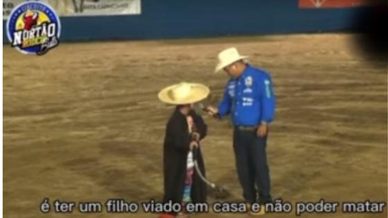 Momento em que o homem diz sobre a maior tristeza de um caçador.