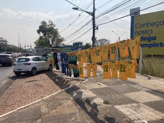 camisas, verde e amarelo