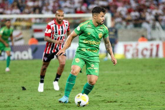 cuiabá em partida contra o são paulo