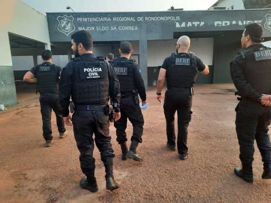Polícia Civil encontrou dois aparelhos celulares e 28 chips de diversas operadoras na cela de penitenciária