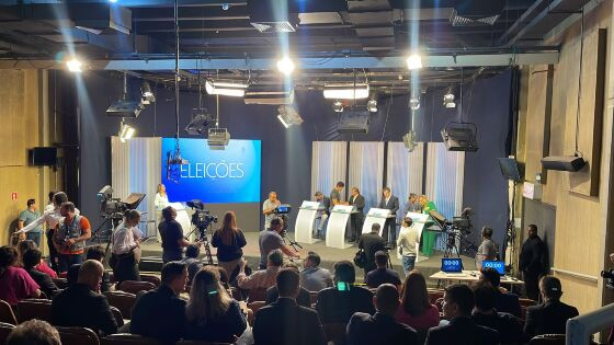 Debate ocorre na TVCA esta noite