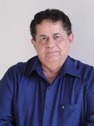 Wilson Carlos Fuáh – É Especialista em Recursos Humanos e pesquisador das Relações Sociais e Políticas, Graduado em Ciências e Econômicas