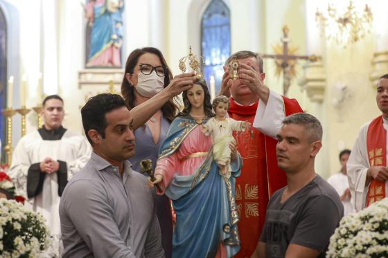 Primeira-dama participou da festa de São Lucas Evangelista, no Santuário de Nossa Senhora Auxiliadora. 