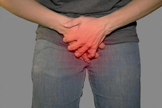 O corpo estranho chegou a 5,5 cm de comprimento por três de largura.