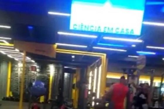 A rede de academias acrescentou ter como princípio estimular o convívio gentil e cordial nas unidades de atendimento
