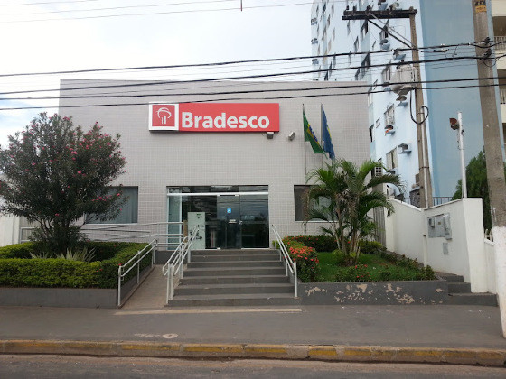 Agência estava fechada desde a manhã de sexta-feira (02).