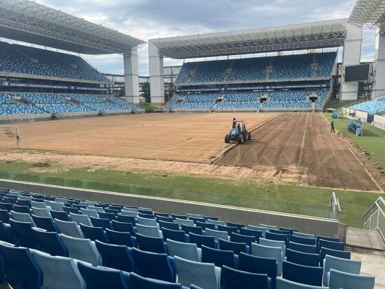 Substituição do gramado na Arena Pantanal