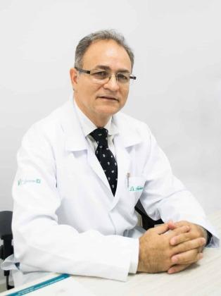 Dr. Anderson Santos Botti é otorrinolaringologista no Instituto do Sono e Otorrino de Mato Grosso.