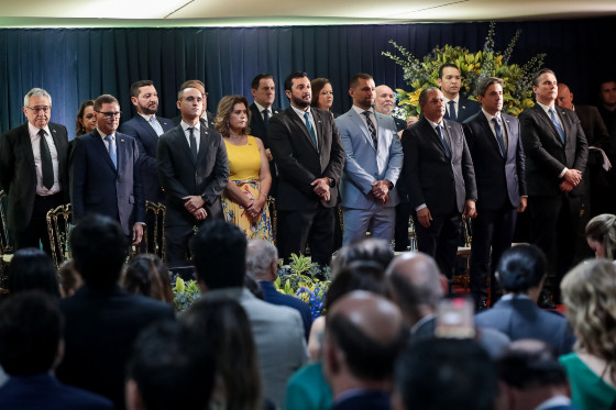 Secretários foram empossados no domingo, 1º