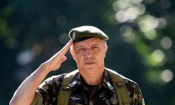 General pôs o dedo na cara do interventor nomeado por Lula e ergueu a voz para Flávio Dino.