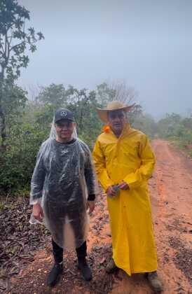 Deputados percorreram a trilha entre Cuiabá e Chapada dos Guimarães.
