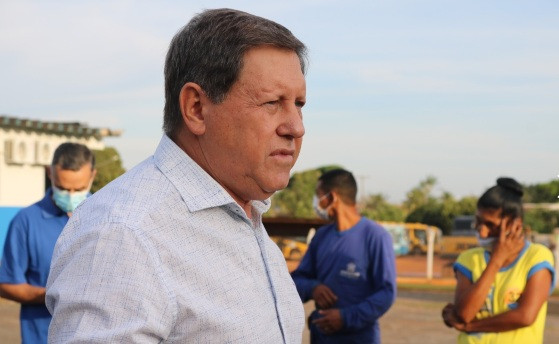 Prefeito vai receber R$ 5 mil por mês como verba indenizatória.