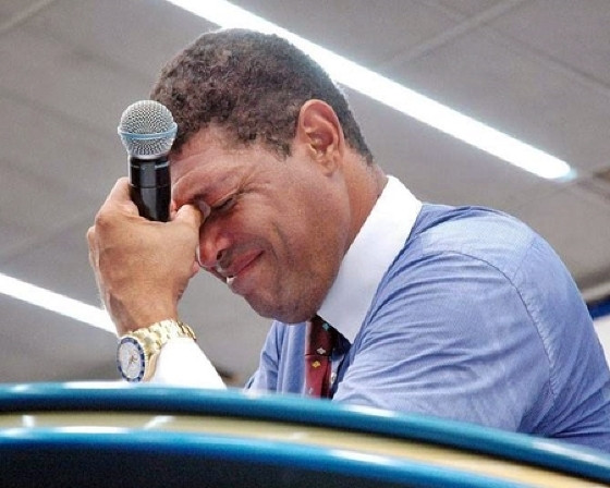Valdemiro Santiago é o fundador e líder da Igreja Mundial do Poder de Deus.