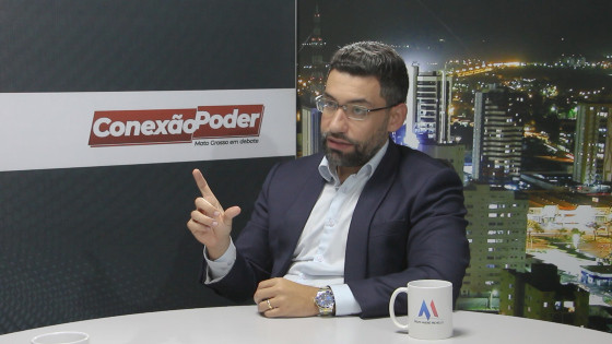 Especialista em direito constitucional e membro da Academia de Direito Eleitoral e Político, Rodrigo Cyrineu