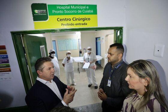 Mauro e a interventora, Danielle Carmona, retomam cirurgias essa semana