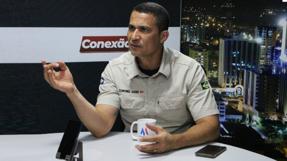 Coronel Assis aponta que Mato Grosso é um importante exemplo para o Brasil no modelo de educação militar.