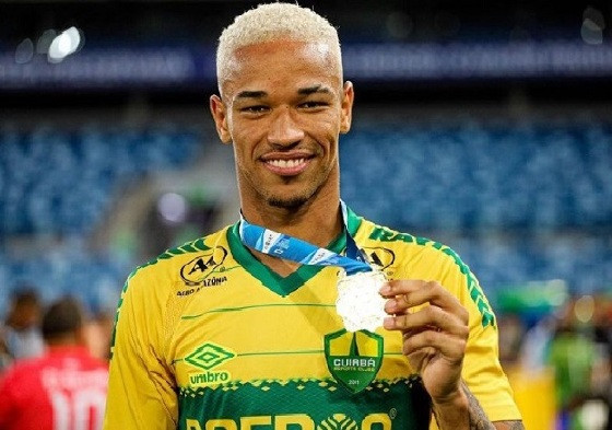 Lucas atuou pelo Dourado na última temporada
